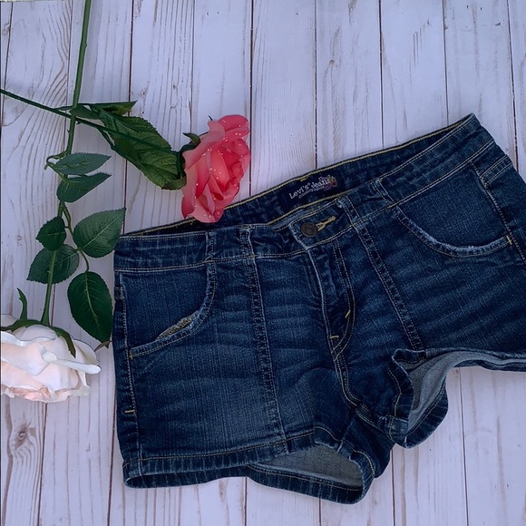 Levi Strauss Genuinely Crafted Jean Shorts - Picture 1 of 3